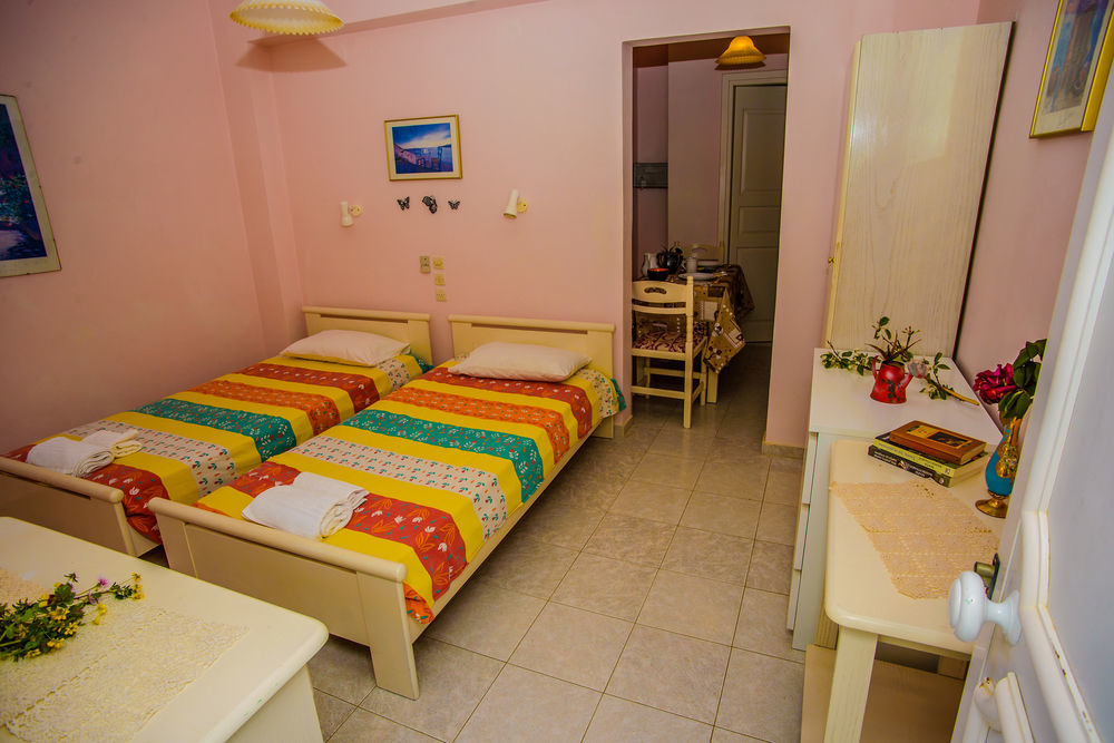 Aloni Studios & Apartments Lassi  Exterior photo